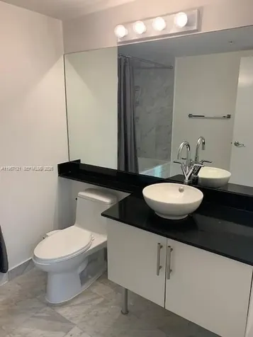 31 SE 5th Street Miami FL 33131