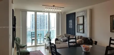 31 SE 5th Street Miami FL 33131