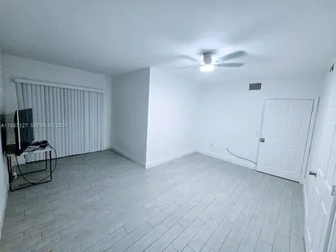 North Lauderdale FL 33068