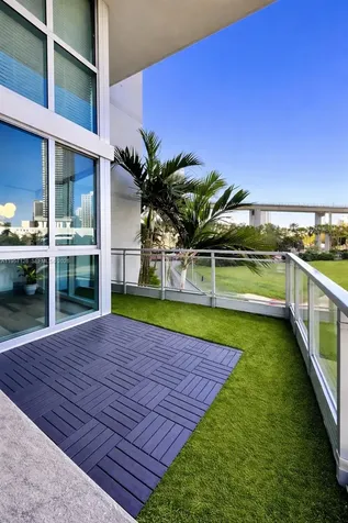 90 SW 3rd Street Miami FL 33130