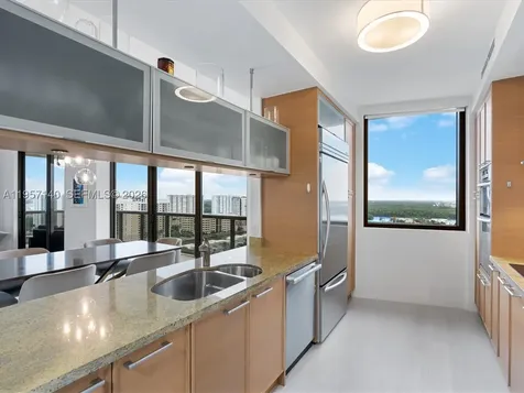 16275 Collins Avenue Sunny Isles Beach FL 33160