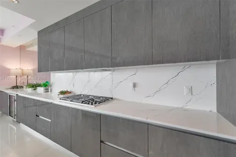 3250 NE 188th Street Aventura FL 33180