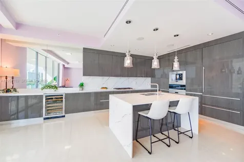 3250 NE 188th Street Aventura FL 33180