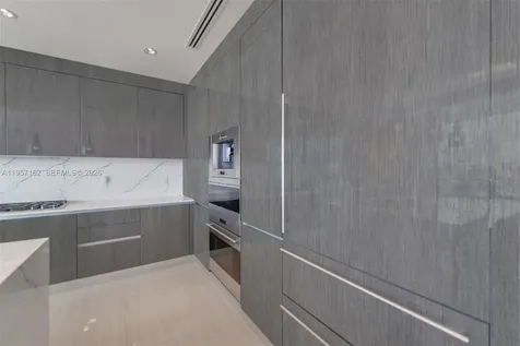 3250 NE 188th Street Aventura FL 33180