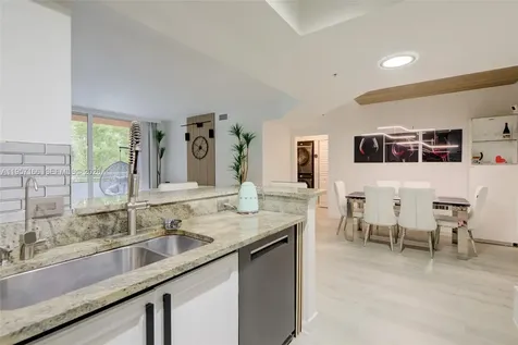 2775 NE 187th Street Aventura FL 33180