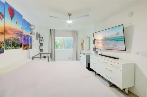 2775 NE 187th Street Aventura FL 33180