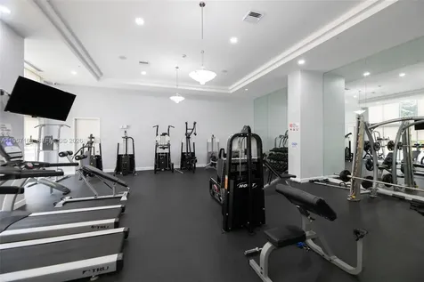 2775 NE 187th Street Aventura FL 33180