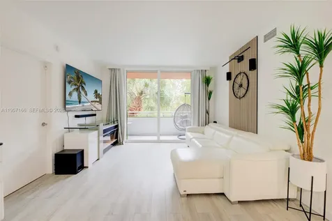 2775 NE 187th Street Aventura FL 33180