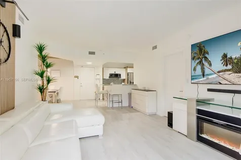 2775 NE 187th Street Aventura FL 33180