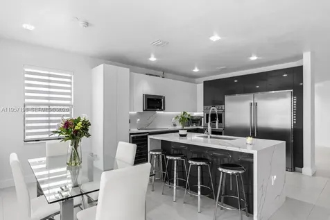 10023 NW 89th Terrace Doral FL 33178