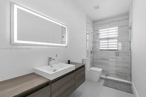 10023 NW 89th Terrace Doral FL 33178