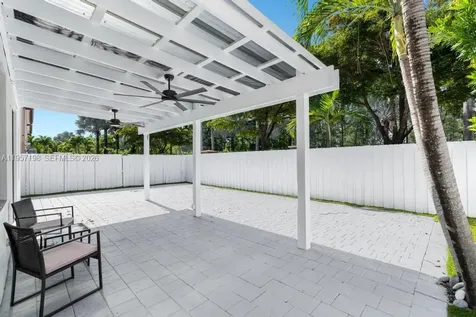 10023 NW 89th Terrace Doral FL 33178