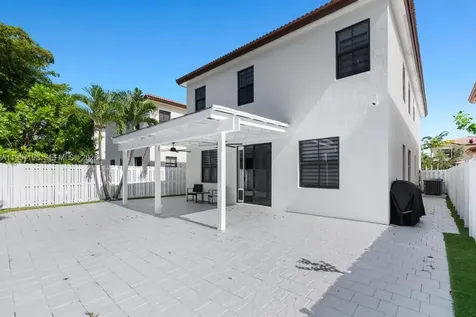 10023 NW 89th Terrace Doral FL 33178