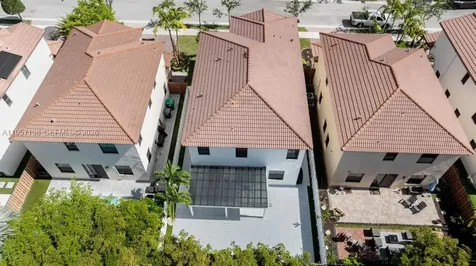 10023 NW 89th Terrace Doral FL 33178