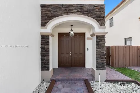 10023 NW 89th Terrace Doral FL 33178
