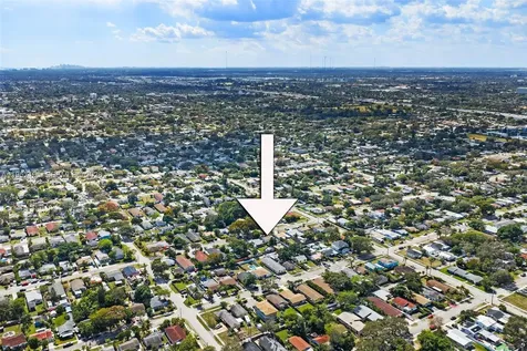 2331 Coolidge Street Hollywood FL 33020