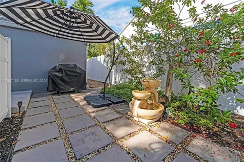 801 SE 7th Street Fort Lauderdale FL 33301