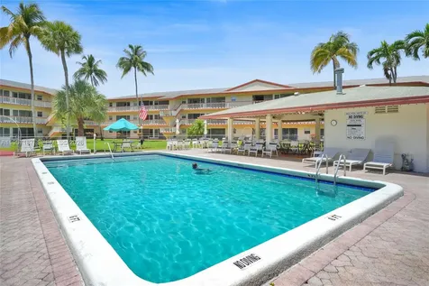 5300 Washington Street Hollywood FL 33021