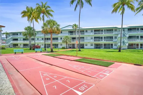 5300 Washington Street Hollywood FL 33021