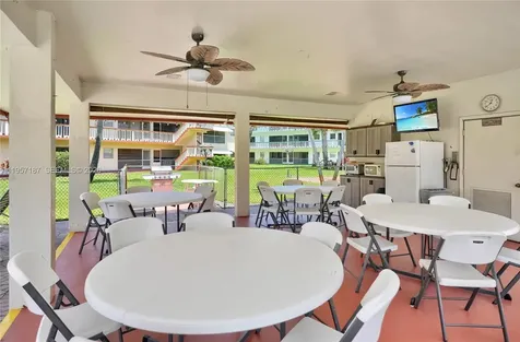 5300 Washington Street Hollywood FL 33021