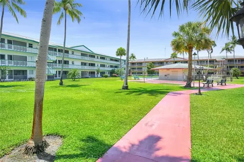5300 Washington Street Hollywood FL 33021