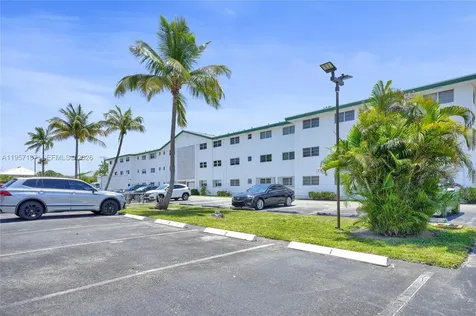 5300 Washington Street Hollywood FL 33021