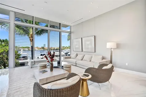 3750 Yacht Club Drive Aventura FL 33180