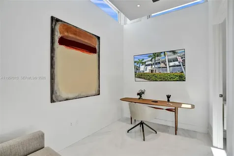 3750 Yacht Club Drive Aventura FL 33180