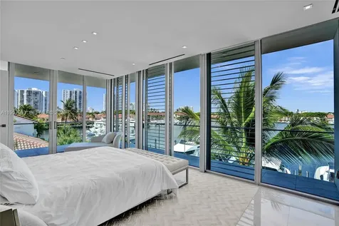 3750 Yacht Club Drive Aventura FL 33180