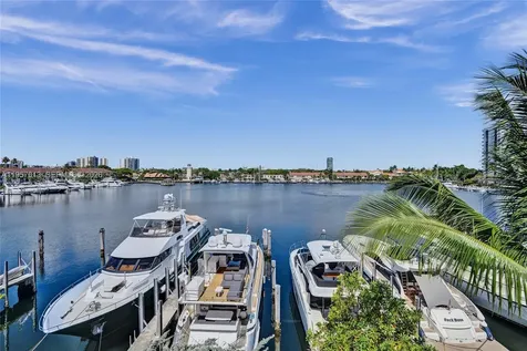 3750 Yacht Club Drive Aventura FL 33180