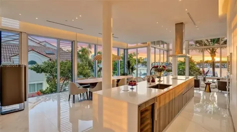 3750 Yacht Club Drive Aventura FL 33180