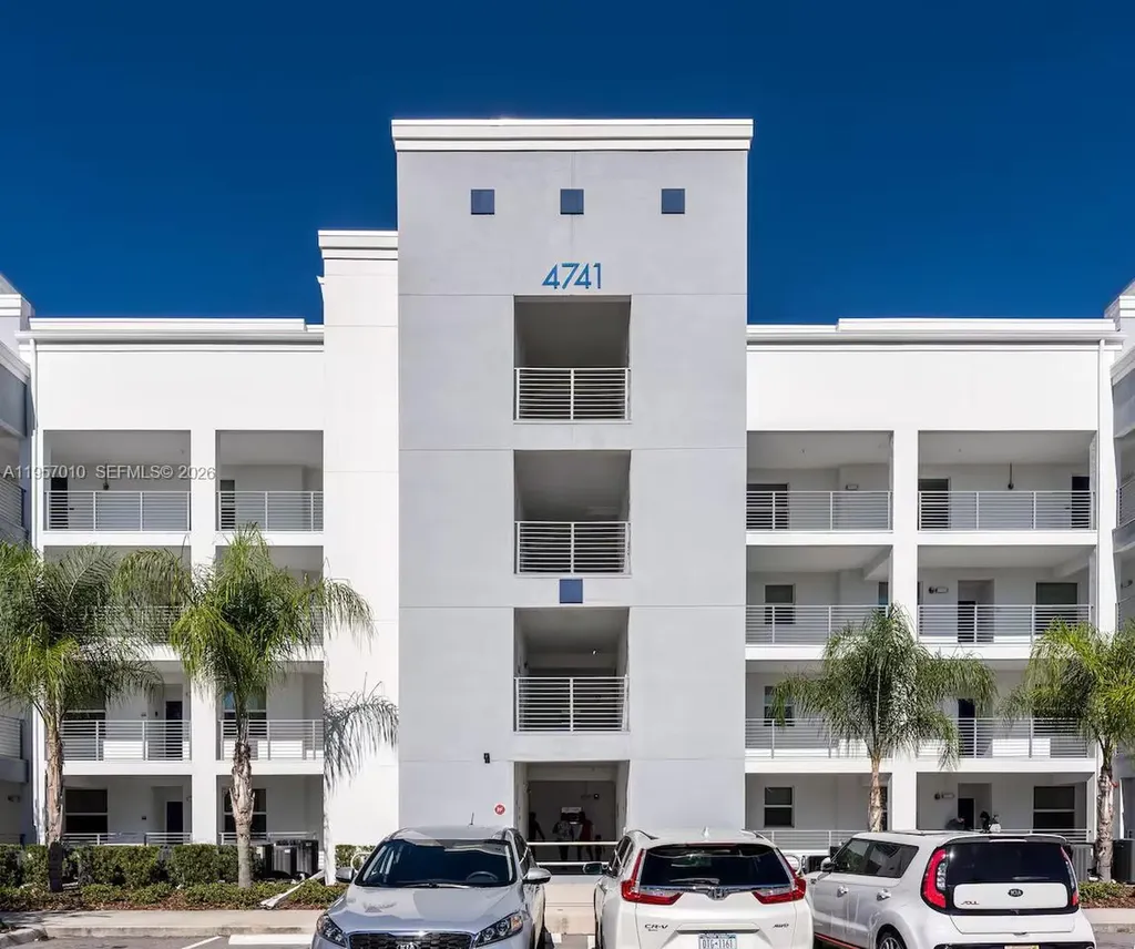4741 Clock Tower Drive Kissimmee FL 34746