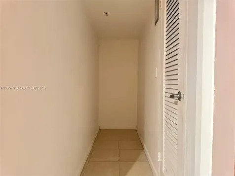 3000 S Ocean Drive Hollywood FL 33019