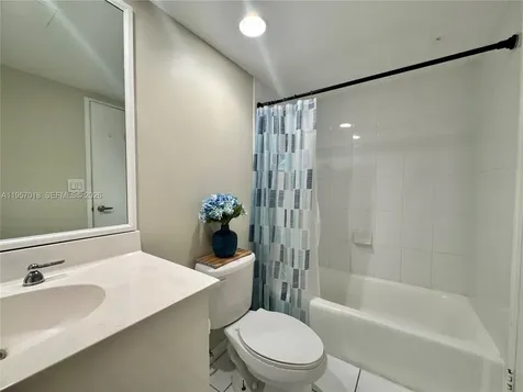 3000 S Ocean Drive Hollywood FL 33019