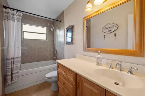 10873 NW 10th Place Coral Springs FL 33071
