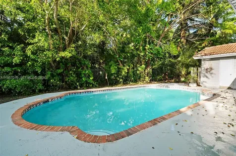 10873 NW 10th Place Coral Springs FL 33071
