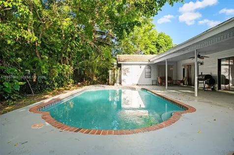 10873 NW 10th Place Coral Springs FL 33071