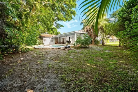 10873 NW 10th Place Coral Springs FL 33071