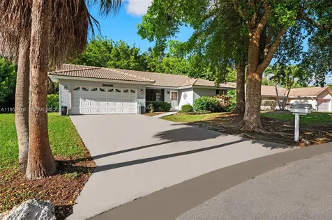 10873 NW 10th Place Coral Springs FL 33071