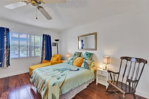 8260 SW 24th Street North Lauderdale FL 33068