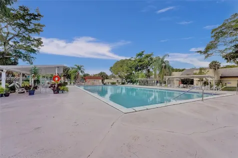 8260 SW 24th Street North Lauderdale FL 33068