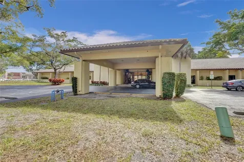 8260 SW 24th Street North Lauderdale FL 33068