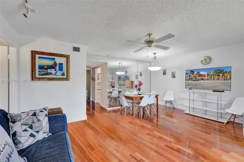8260 SW 24th Street North Lauderdale FL 33068