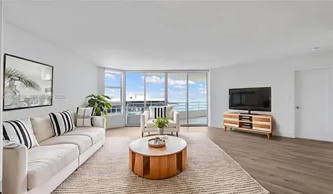 555 NE 34th Street Miami FL 33137