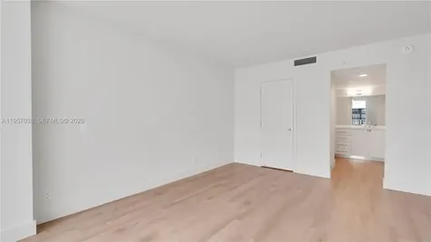 555 NE 34th Street Miami FL 33137