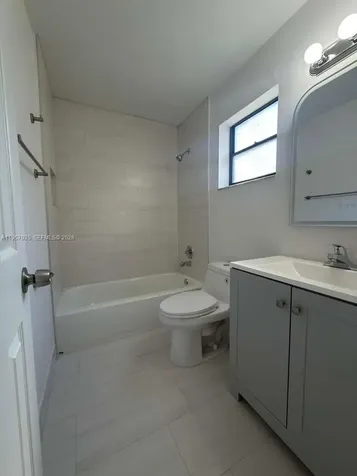 9719 N New River Canal Road Plantation FL 33324