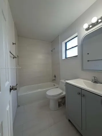 9719 N New River Canal Road Plantation FL 33324