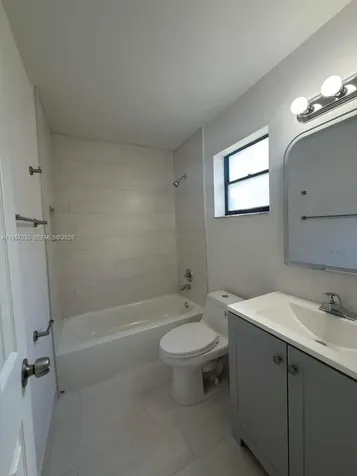 9719 N New River Canal Road Plantation FL 33324