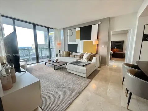 88 SW 7th Street Miami FL 33131