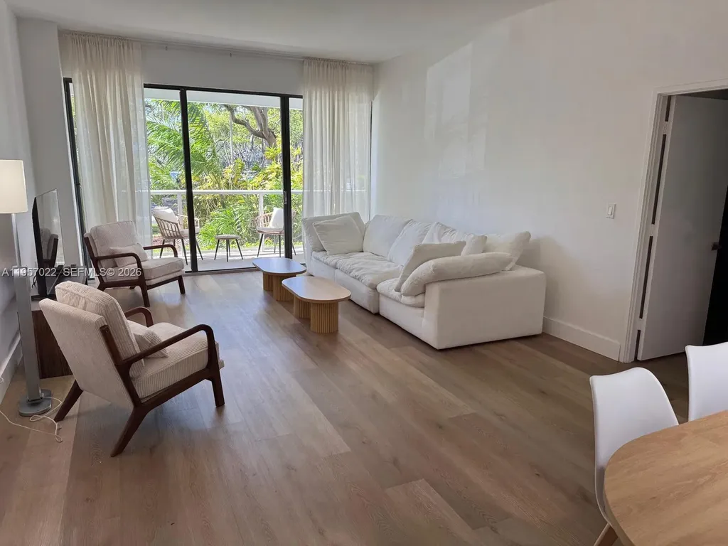 3731 N Country Club Drive Aventura FL 33180